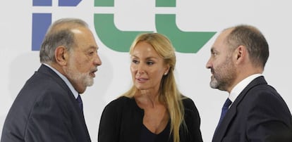 El primer accionista de FCC, Carlos Slim, la presidenta del grupo, Esther Alcocer, y su CEO, Pablo Colio.