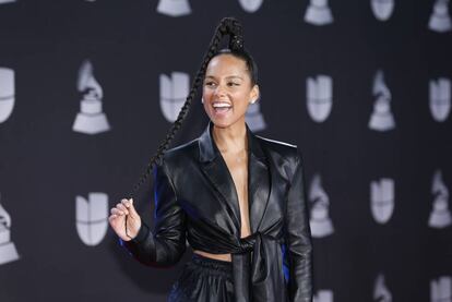 Alicia Keys también asistió a la gala de los Grammy Latino.