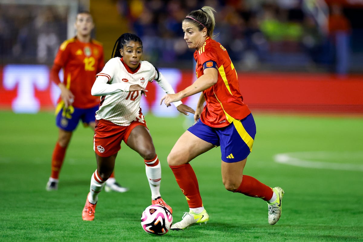 Spain reunites with its football in the draw against Canada