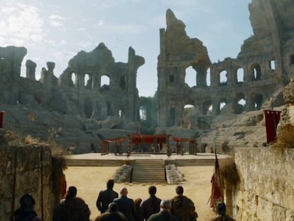 Una escena de la séptima temporada de 'Juego de tronos' rodada en las ruinas de Itálica.