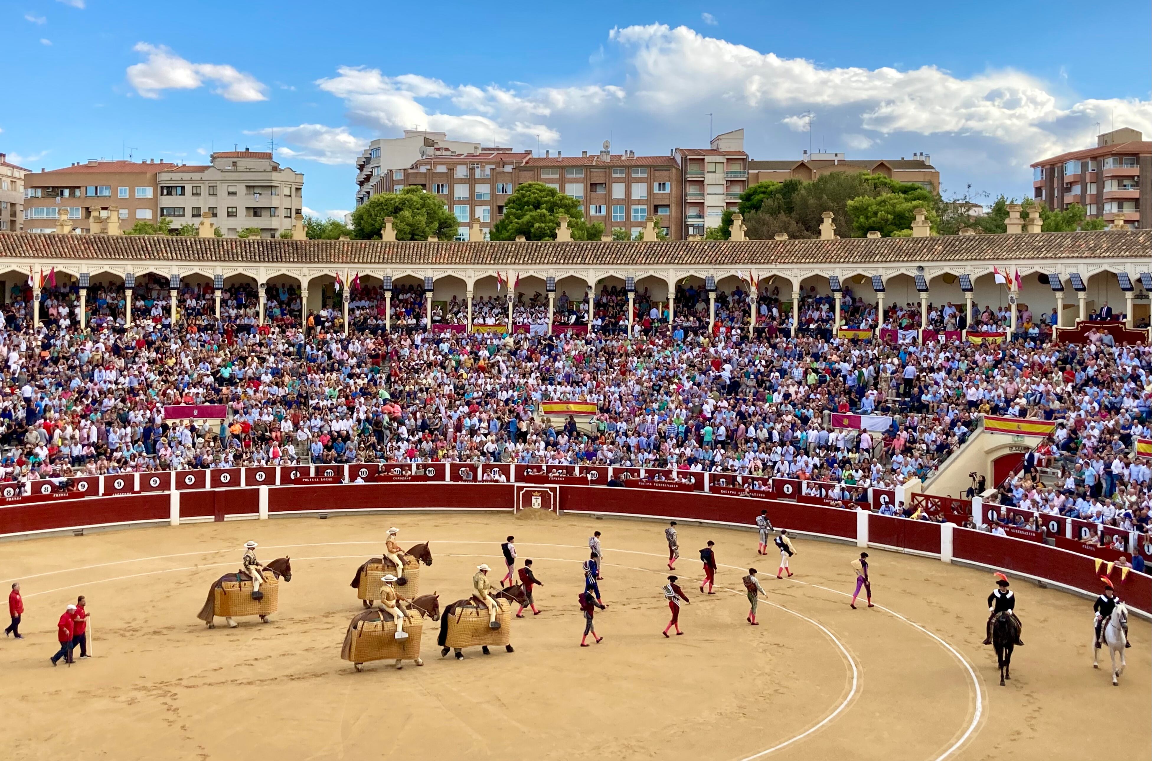 La feria taurina de Albacete, “la mejor plaza de segunda”, equilibrada y con toros de primera 