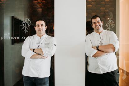 Los hermanos Jonathan y Juan Carlos (derecha) Padrón, del restaurante El Rincon de Juan Carlos. 