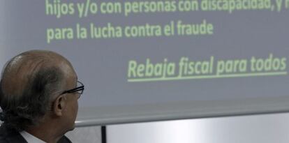 Montoro, en la presentación de la reforma fiscal. , 