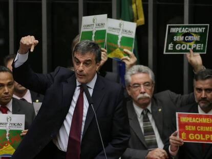 El abogado general del Estado, José Eduardo Cardozo, en la Cámara de Diputados este viernes.