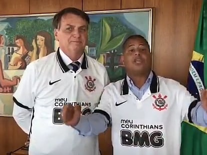 Bolsonaro e Marcelinho gravam vídeo durante encontro em Brasília.