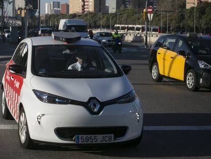 Vehicle de l'Àrea Metropolitana de Barcelona que detecta infractors de la ZBE.