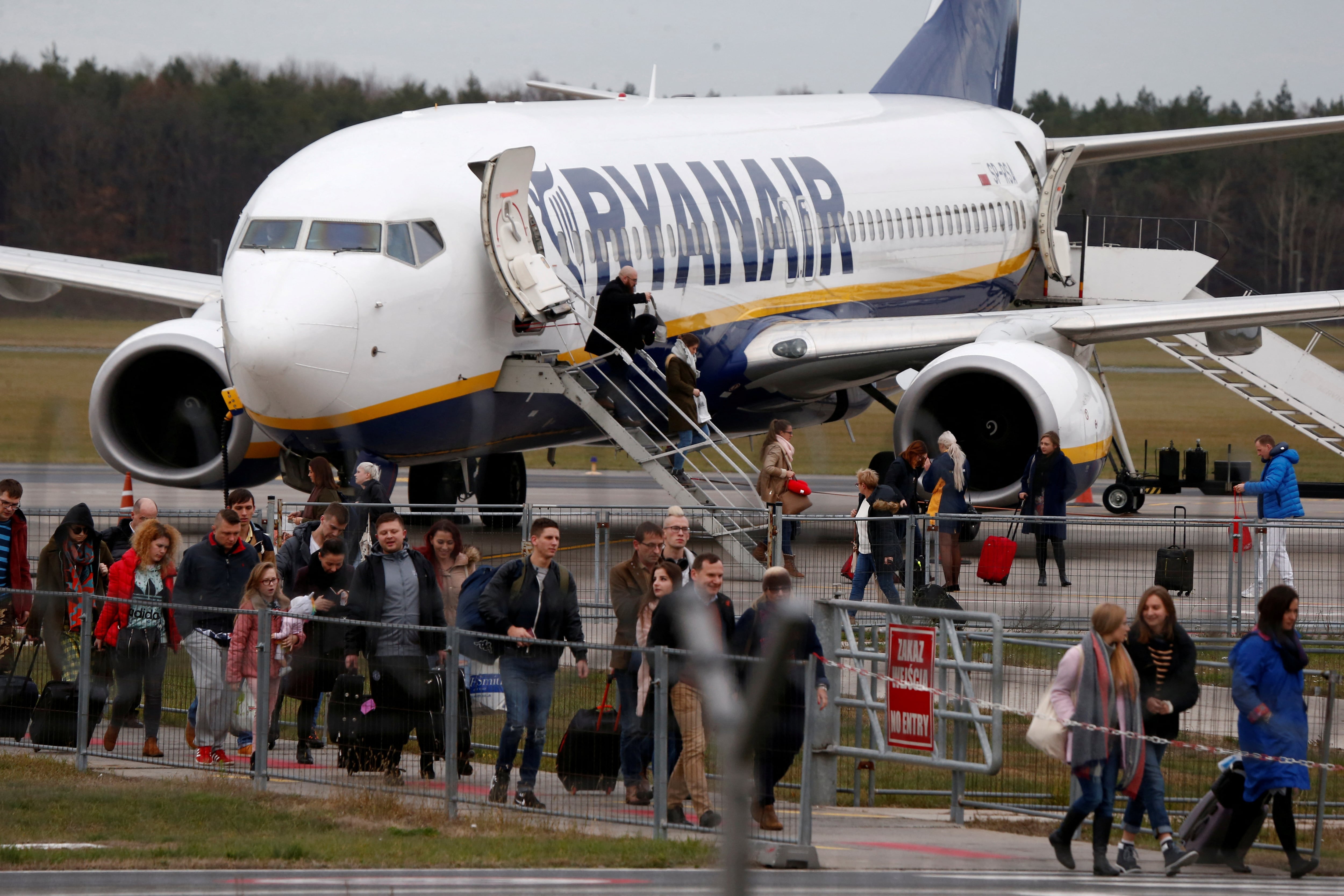Ryanair ve “inevitable” recortar más rutas a España y culpa a las elevadas tarifas de Aena