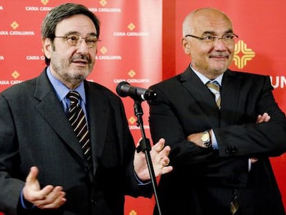 Los expresidentes de CatalunyaCaixa, Narc&iacute;s Serra y Adolf Tod&oacute;, tras una asamblea de 2010.