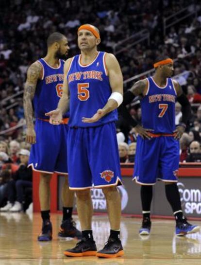 Jason Kidd, Carmelo Anthony y Tyson Chandler, durante un partido de los Knicks esta temporada.