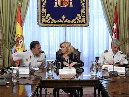 Germ&aacute;n Rodr&iacute;guez Casti&ntilde;eira, a la izquierda, con la delegada del Gobierno en Madrid, Concepci&oacute;n Dancausa, en una imagen de archivo. 