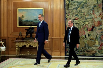 El rey Felipe VI recibe al presidente de Aragón, Javier Lambán, en el Palacio de La Zarzuela, el 9 de septiembre 2019.