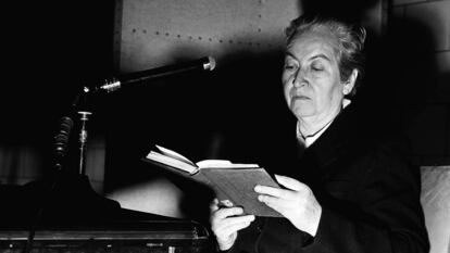 Gabriela Mistral en Washington, en 1950.