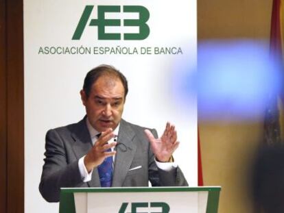 La AEB prevé compras y fusiones en la banca dentro y fuera de España