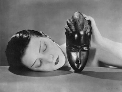 La obra de Man Ray Noire et blanche.