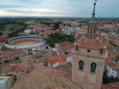 En el centro de Cintruénigo (Navarra) sobresalen los edificios y palacios blasonados levantados entre los siglos XVII y XVIII.