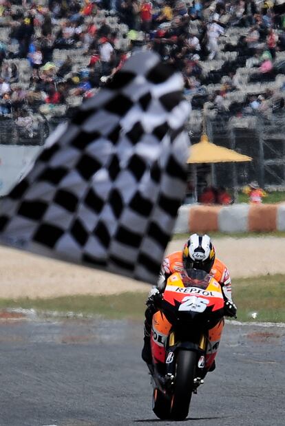 Dani Pedrosa, en el momento de ver la bandera a cuadros.