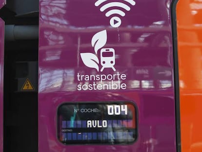 Un coche del tren Avlo de Renfe.