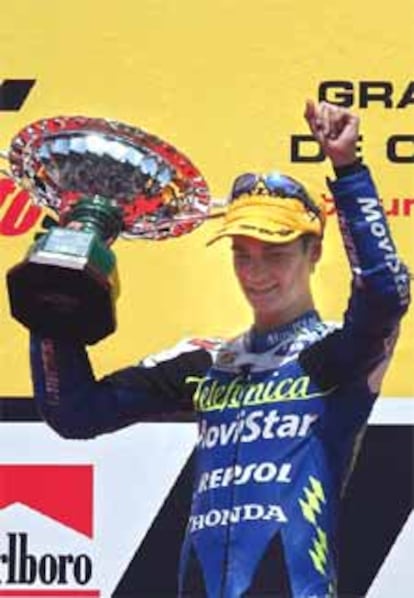 Dani Pedrosa celebra su triunfo en 125cc.
