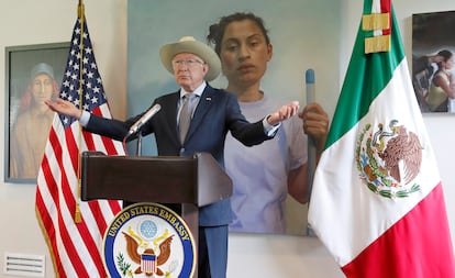 Ken Salazar at a press conference in Mexico City.