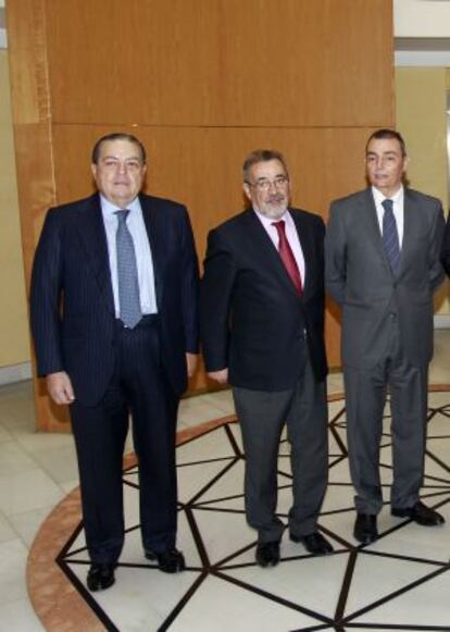 Desde la izquierda, el presidente de AVE, Boluda, Cierval, González, y la CEV, Navarro.