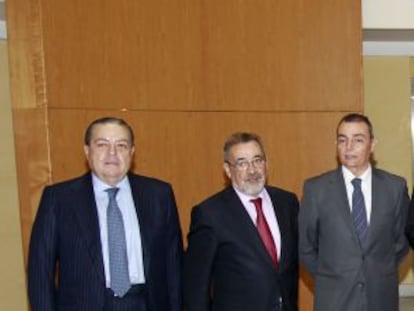 Desde la izquierda, el presidente de AVE, Boluda, Cierval, González, y la CEV, Navarro.