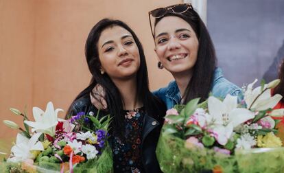 Mar&iacute;a Jimena Rico y, a la izquierda, su novia Shaza Ismail, el pasado 2 de mayo en Torrox (M&aacute;laga).