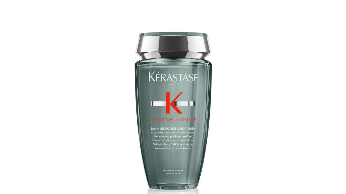 El champú Bain de Force de Kérastase está enriquecido con creatina y jengibre para reestructurar la fibra masculina desde la raíz.