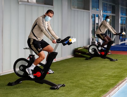 Eden Hazard  durante un entrenamiento del Real Madrid en Valdebebas, en Madrid. EFE