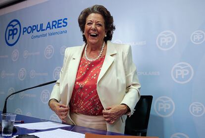 Rita Barberá, durant la roda de premsa per dir que no dimiteix i per desmentir totes les acusacions que la impliquen en el 'cas Taula', el 25 de febrer del 2016.