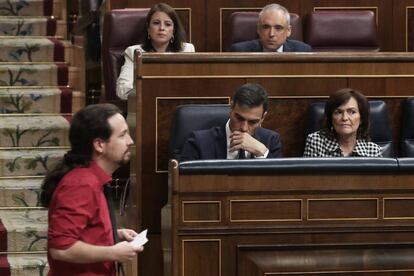 Pablo Iglesias, Pedro Sánchez i Carmen Calvo, al Congrés.