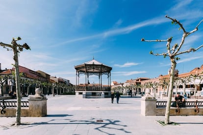 La plaza de Cervantes en Alcalá de Henares (Madrid).