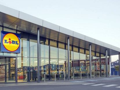 Lidl es ya la segunda cadena de súper que más gana, solo por detrás de Mercadona