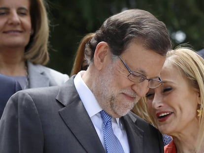 Cristina Cifuentes y Mariano Rajoy.