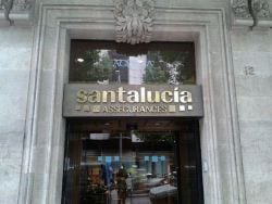 Santalucía y Zurich se alían para vender seguros de autos, decesos y mascotas