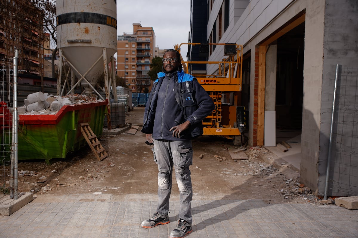 Una legión de invisibles recobró la libertad: “Gracias a la regularización de 2005 soy un ciudadano más”