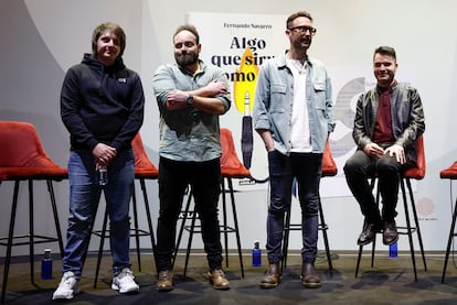 Integrantes de Supersubmarina durante la presentación de 'Algo que sirva como luz' en Madrid.