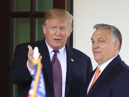 Trump da la bienvenida a Orbán a la Casa Blanca, en septiembre de 2019.