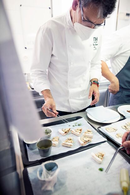 El chef Paco Roncero en el restaurante que lleva su nombre en Madrid.