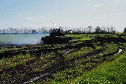 El tanque número 27 durante unos ejercicios en la región de Zaporiyia, el 2 de mayo de 2023.