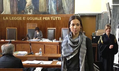 La joven marroquí Karima el Mahroug, conocida como Ruby, después de testificar por primera vez el pasado 17 de mayo contra personas del entorno de Berlusconi