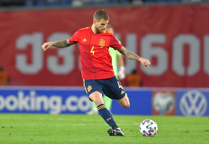 Iñigo Martínez con la selección española.