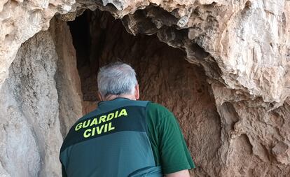 Momento de la intervención de la Guardia Civil.