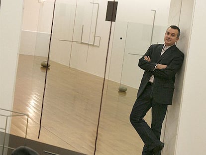 O director do Centro Galego de Arte Contemporánea, Manuel Olveira, nunha sala do museo.