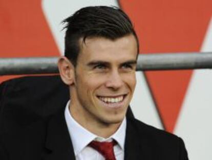 El galés Gareth Bale se encuentra a un paso de firmar por el Real Madrid, según afirman varios medios deportivos.
