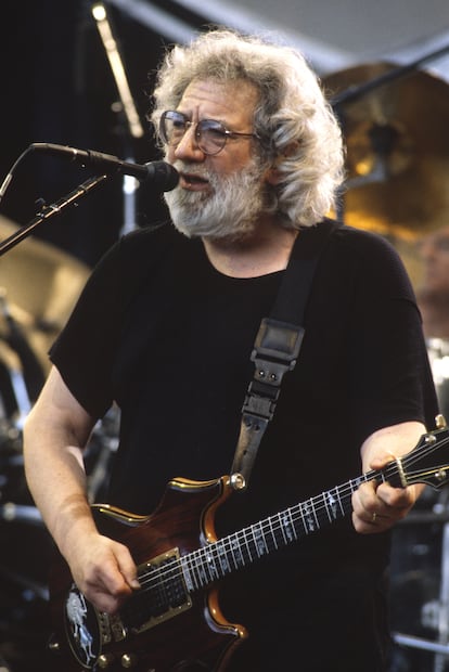 Jerry Garcia durante un concierto en California en 1994, un año antes de fallecer.
