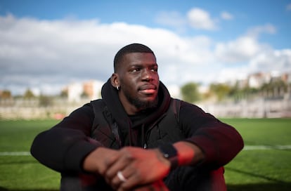 Randy Nteka, en la ciudad deportiva del Rayo Vallecano. INMA FLORES