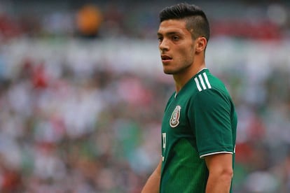 Jiménez, en un partido con México.