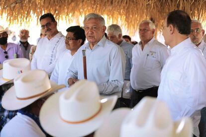 El presidente Andrés Manuel López Obrador, durante la petición de perdón a los pueblos yaquis, en Vícam (Sonora), este martes.