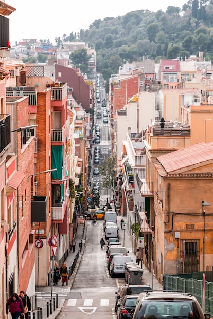Baixada de la Glòria al barri de Vallcarca de Barcelona