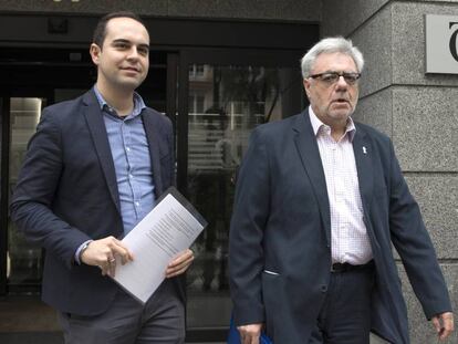 El delegado de la EMVS, Francisco L&oacute;pez Barquero, y el concejal de Urbanismo, Jos&eacute; Manuel Calvo, hoy en el Tribunal de Cuentas.
 